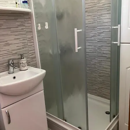 Apartment Alpina *
